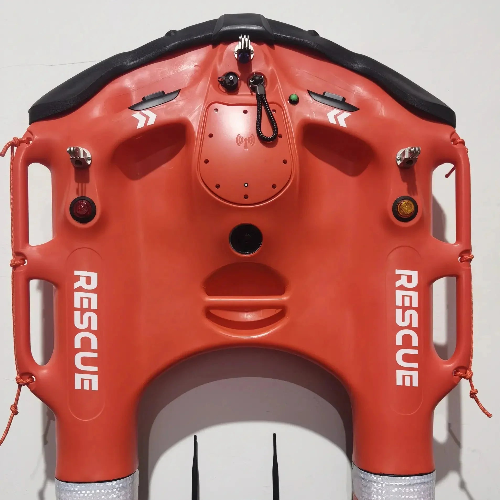 Remote-controlled water rescue equipment